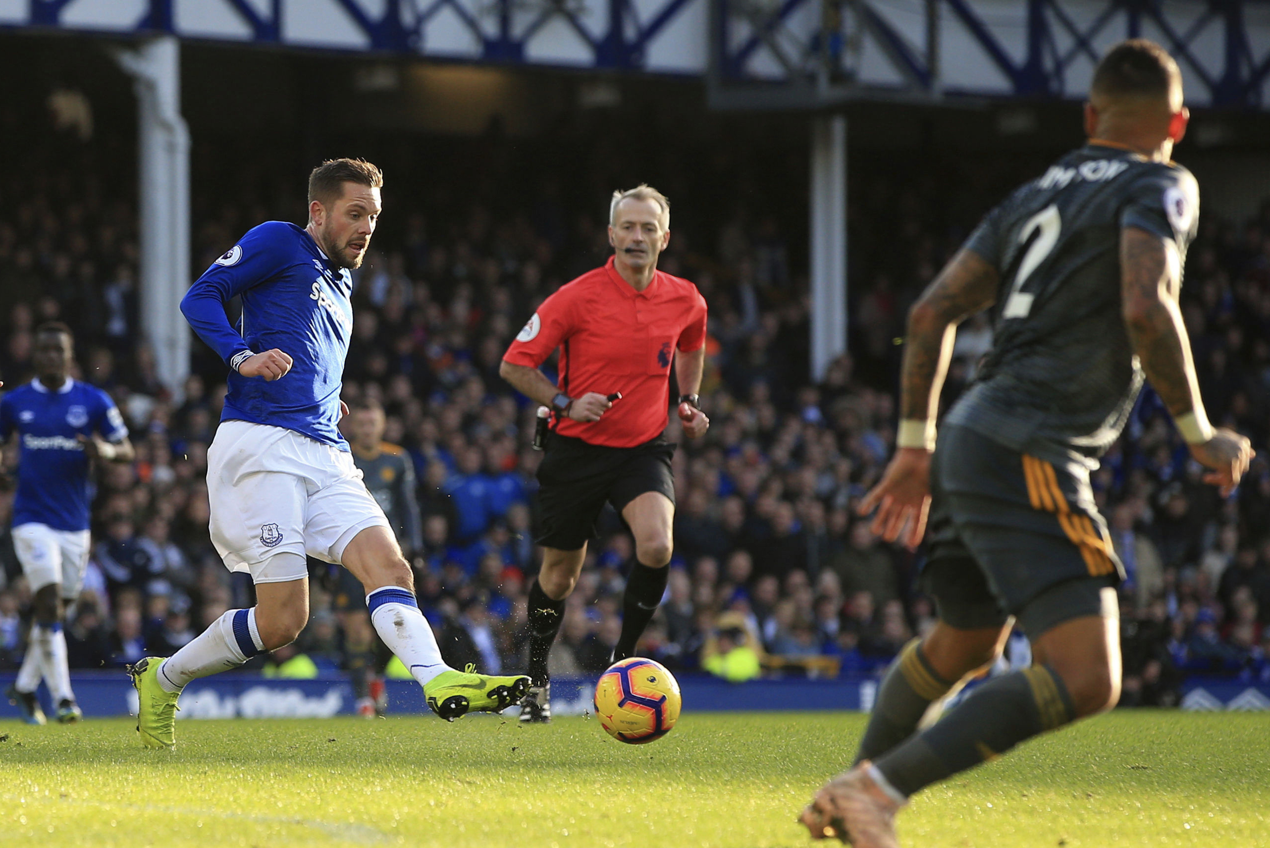 Vardy opens 2019 with winner for Leicester at Everton in EPL