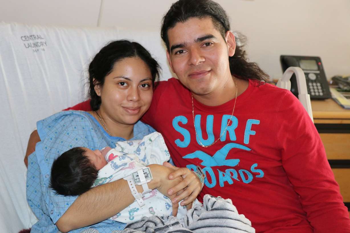 Brayan Figuerola and Sheryl Lopez spend time with their newborn daughter, Evolet Ailani Figuerola, on Tuesday, Jan. 1, 2019, at McKay-Dee Hospital in Ogden. Evolet was the first baby born in Utah in 2019, with an official time of birth of 12:21 a.m. on New Year's Day. (Photo: Melissa Call, McKay-Dee Hospital)