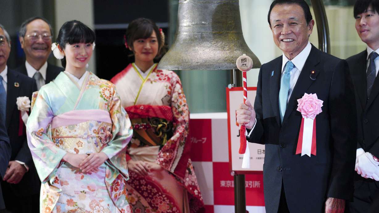 Stocks bounce back on US-China hopes; eyes on US jobs data