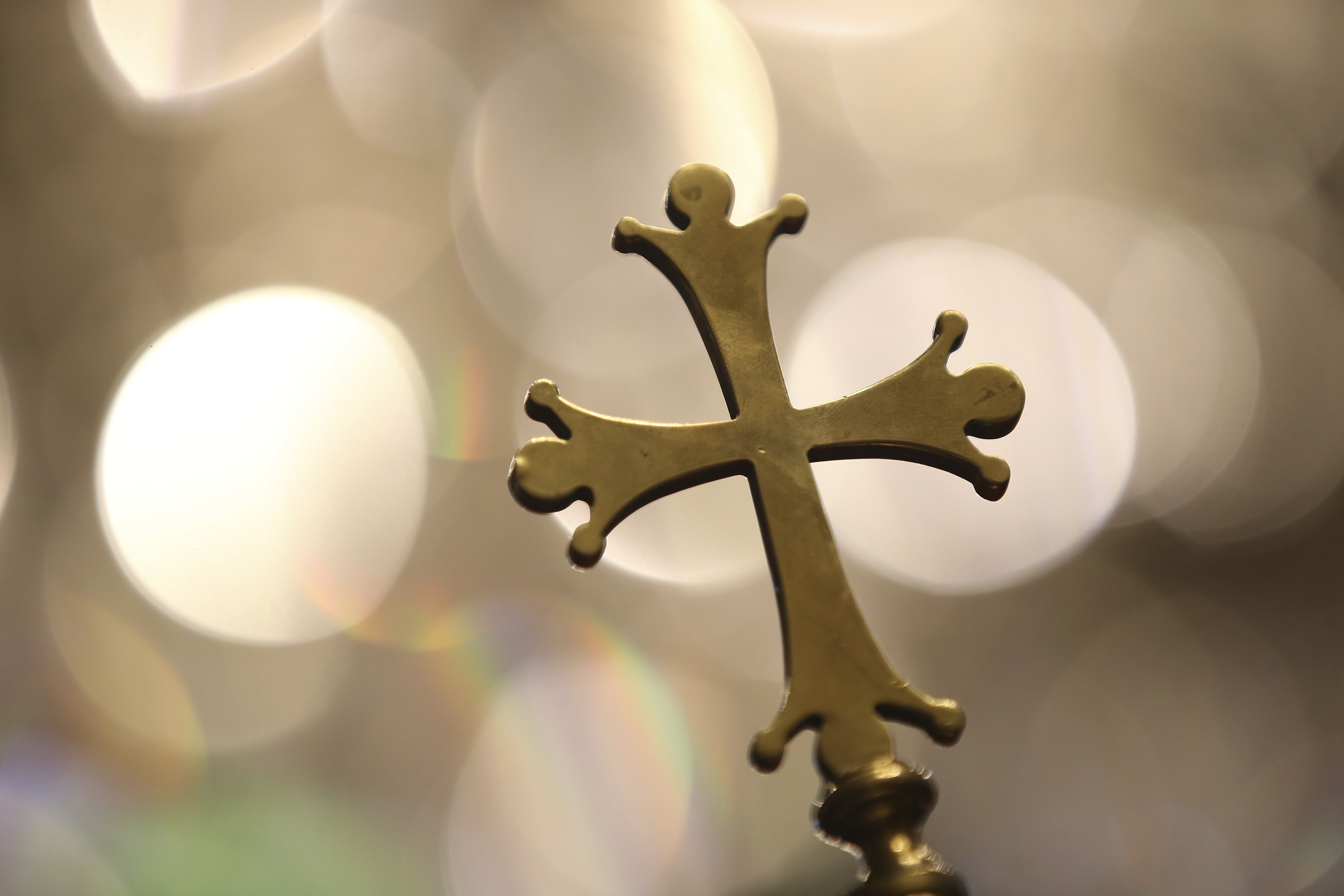 Ukrainian Orthodox Church breaks away from Russian influence