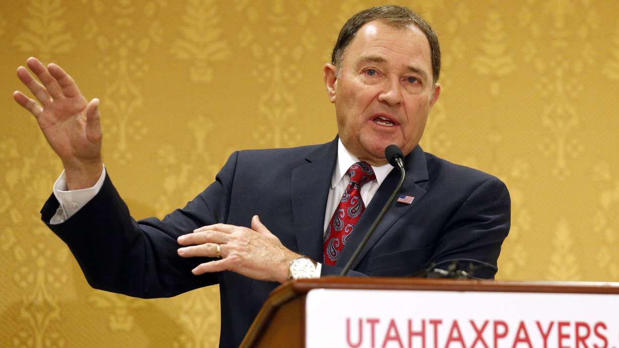 Governor pitches plan to tax more services, cut overall rate
