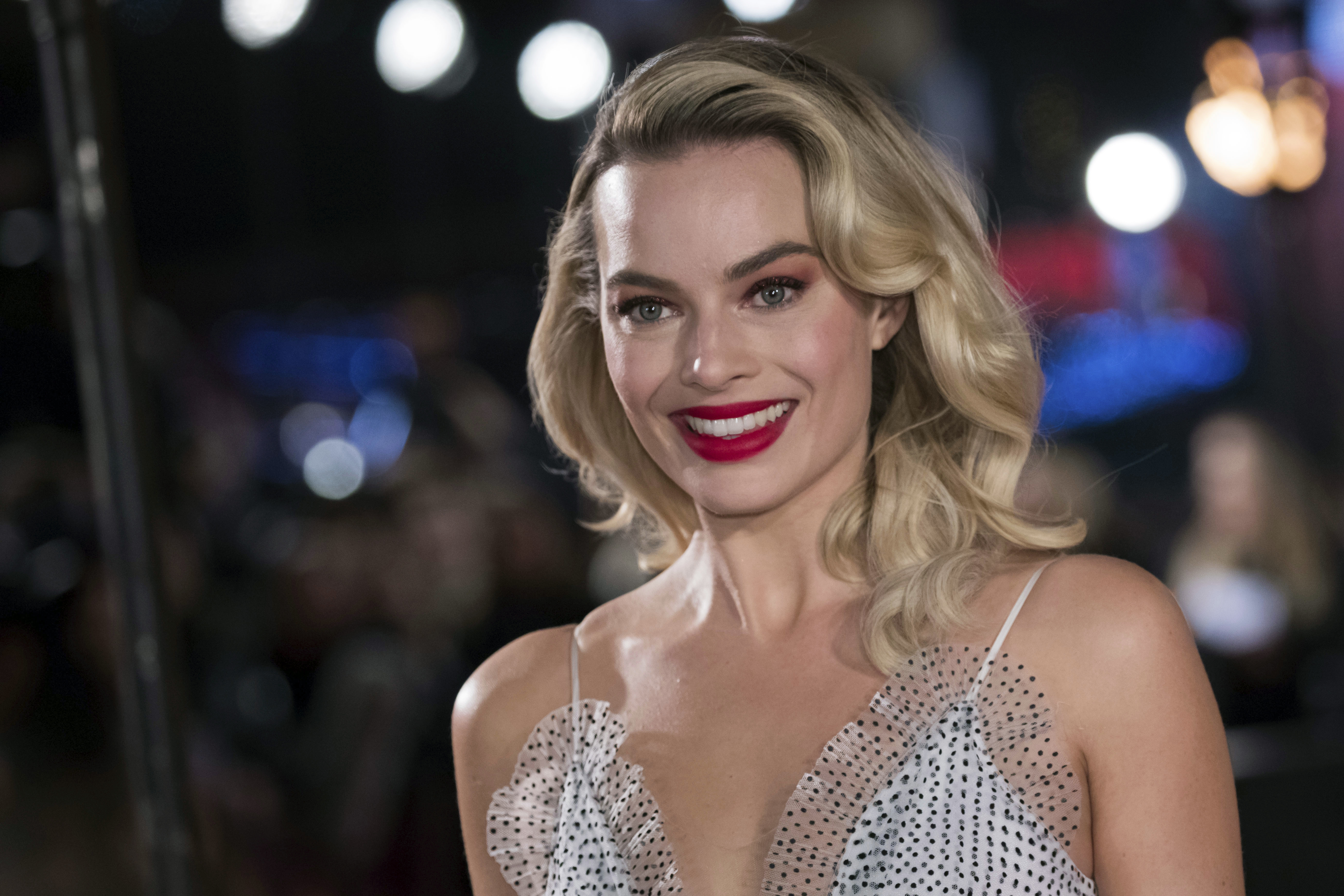 Margot Robbie to play Barbie in live-action film