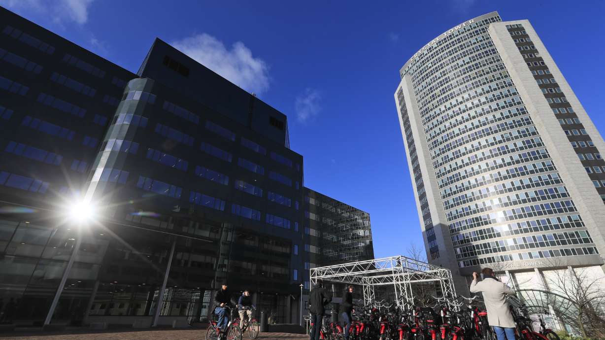 Crossing the sea: EU Medicines Agency shifts to Amsterdam