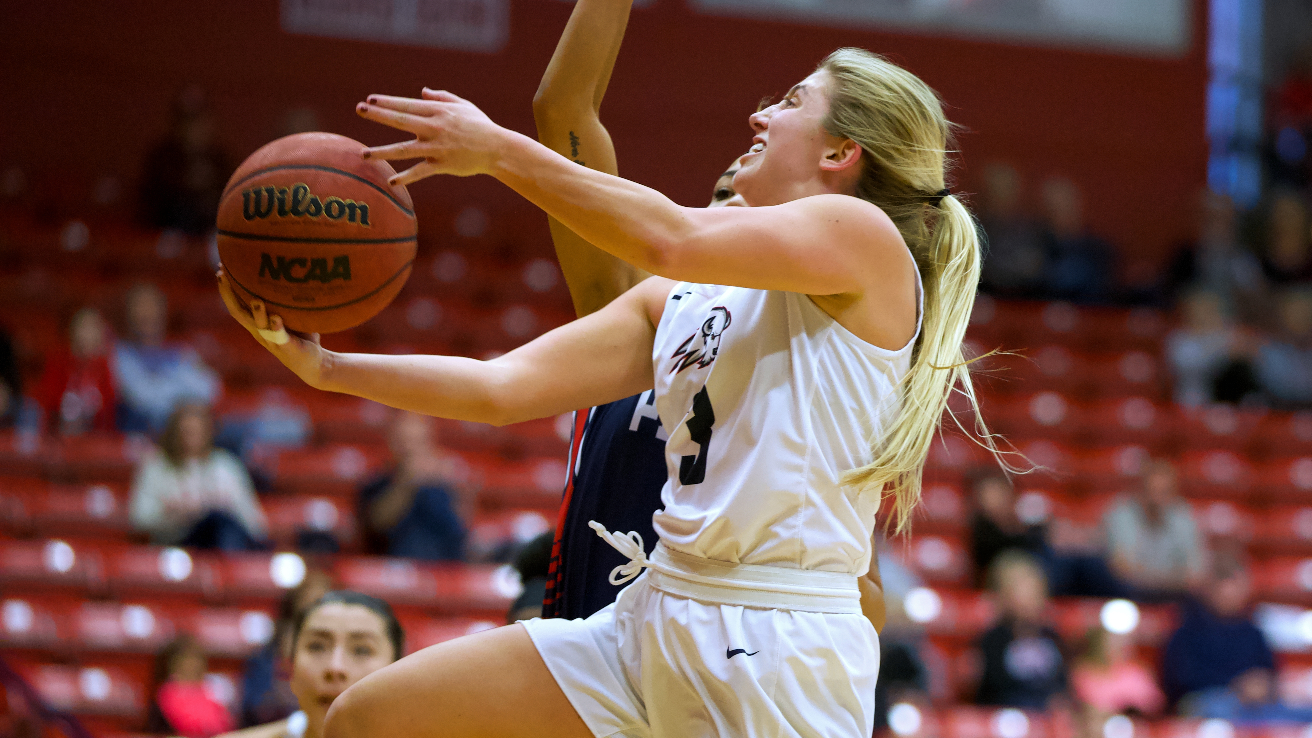 Dixie State guard Mariah Martin drives to the basket on Saturday in the Trailblazers' 74-60 win over Antelope Valley. (Photo: Stan Plewe, Dixie State Athletics)