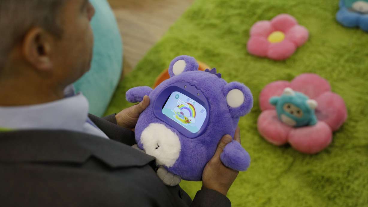 CES 2019: 'Family tech' gadgets appeal to parental anxiety