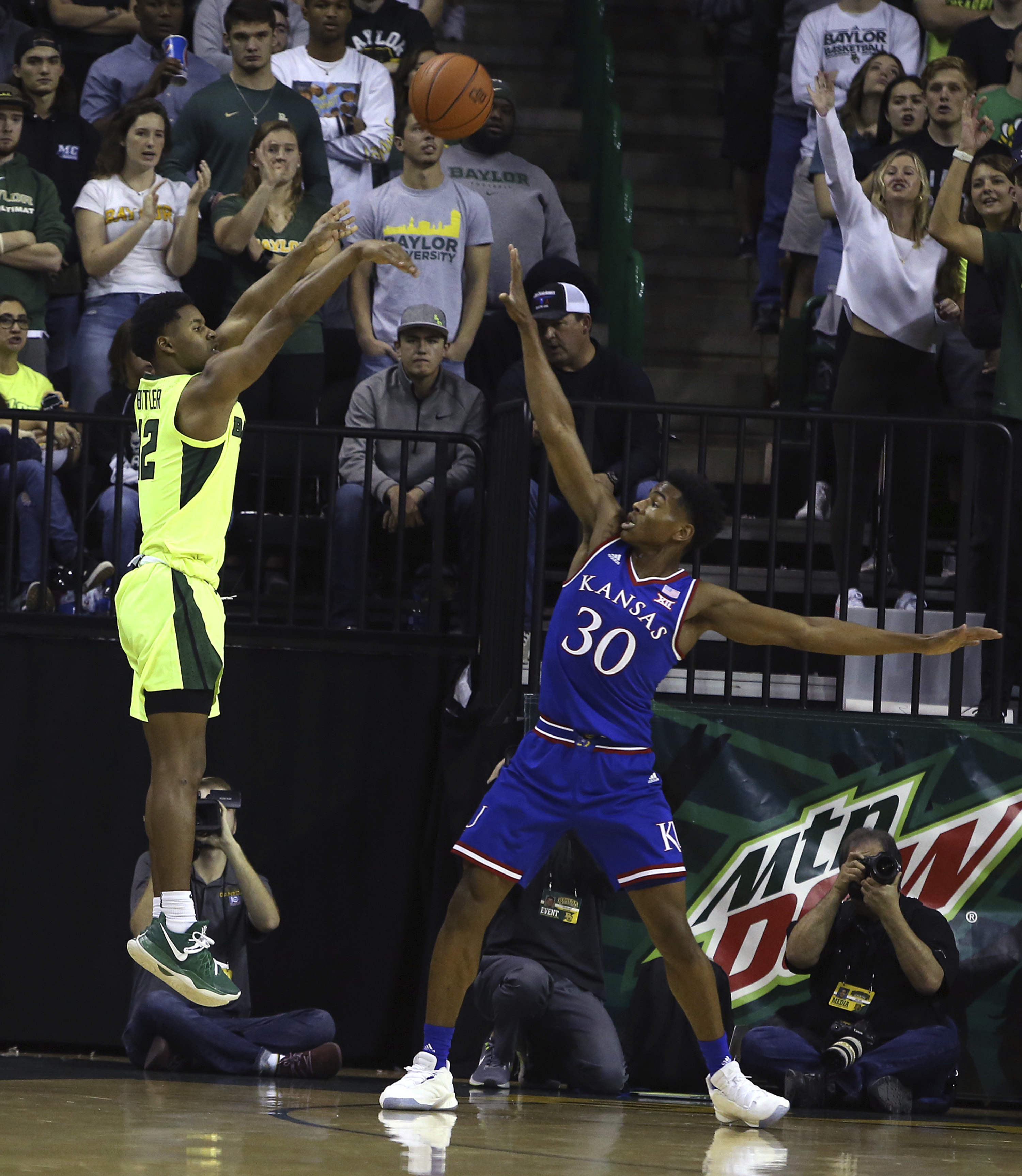 Vick 6 3s on birthday for No. 7 Kansas to beat Baylor 73-68