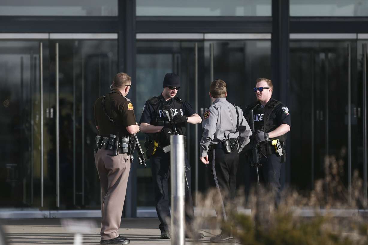 Police investigate a shooting at Fashion Place in Murray on Sunday, Jan. 13, 2019. (Photo: Silas Walker, KSL)