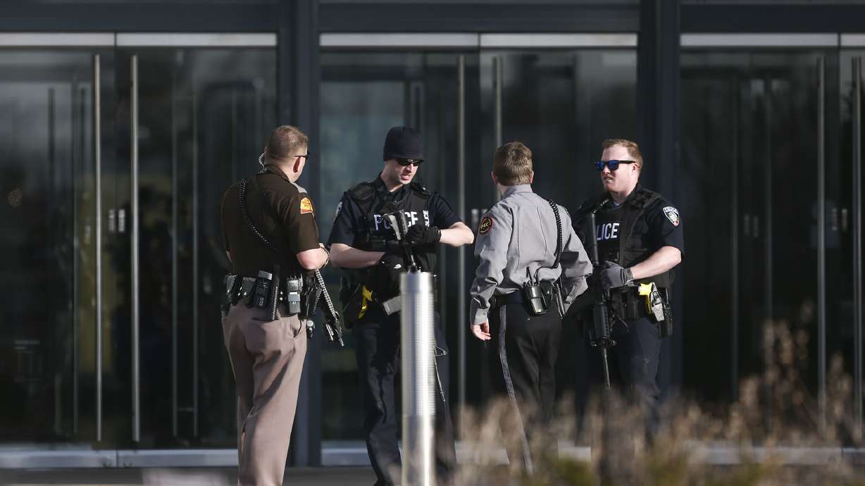5 gang members charged in Utah mall shooting