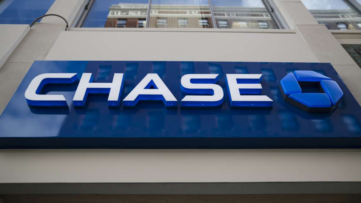 JPMorgan misses estimates, caused by trading troubles