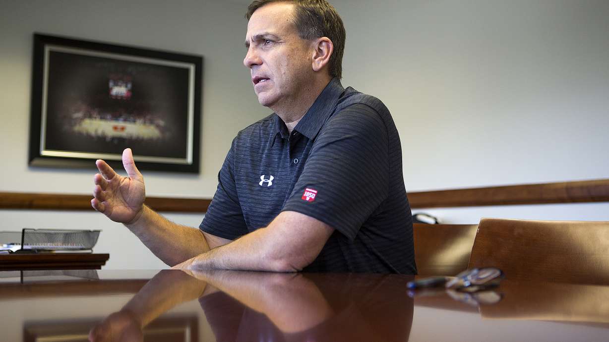 Ben Anderson: New Utah athletic director right to extend Utah and BYU series