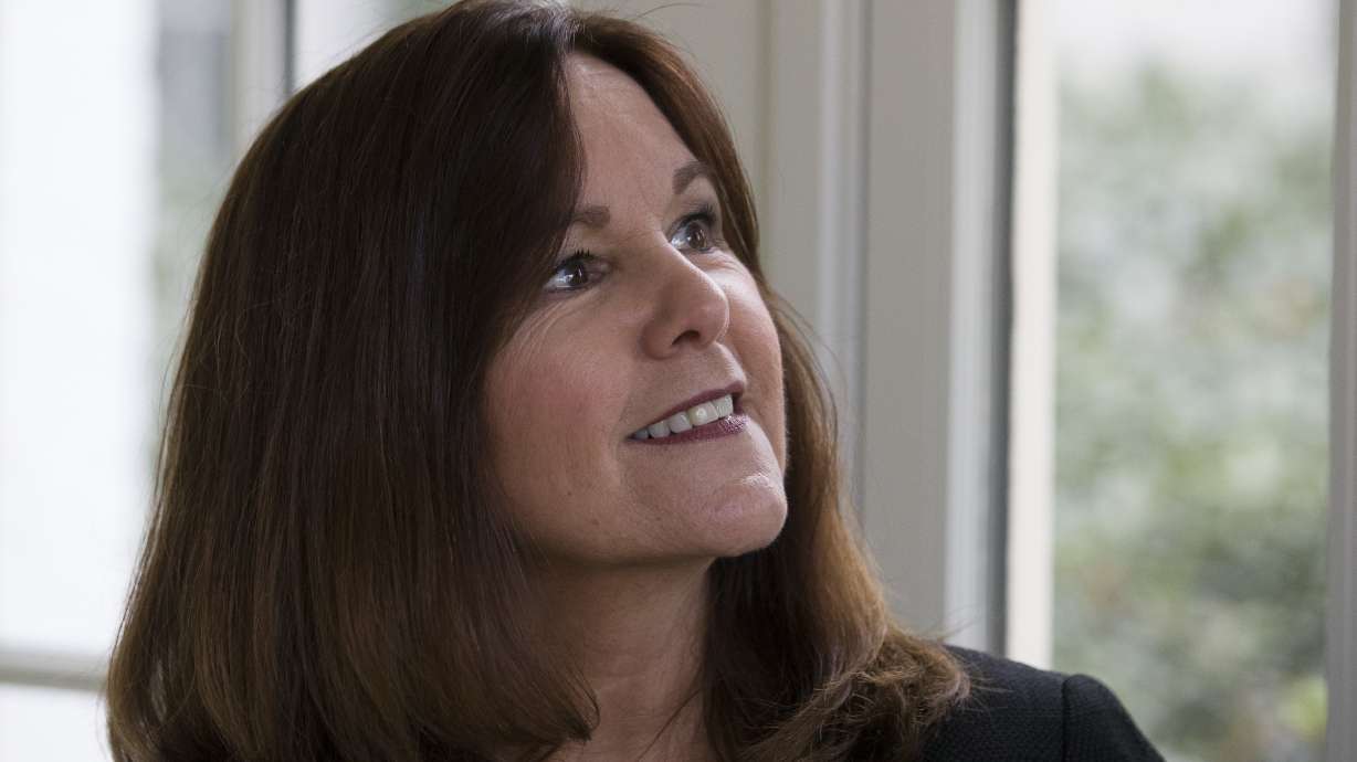 Karen Pence teaching art at religious school in Virginia