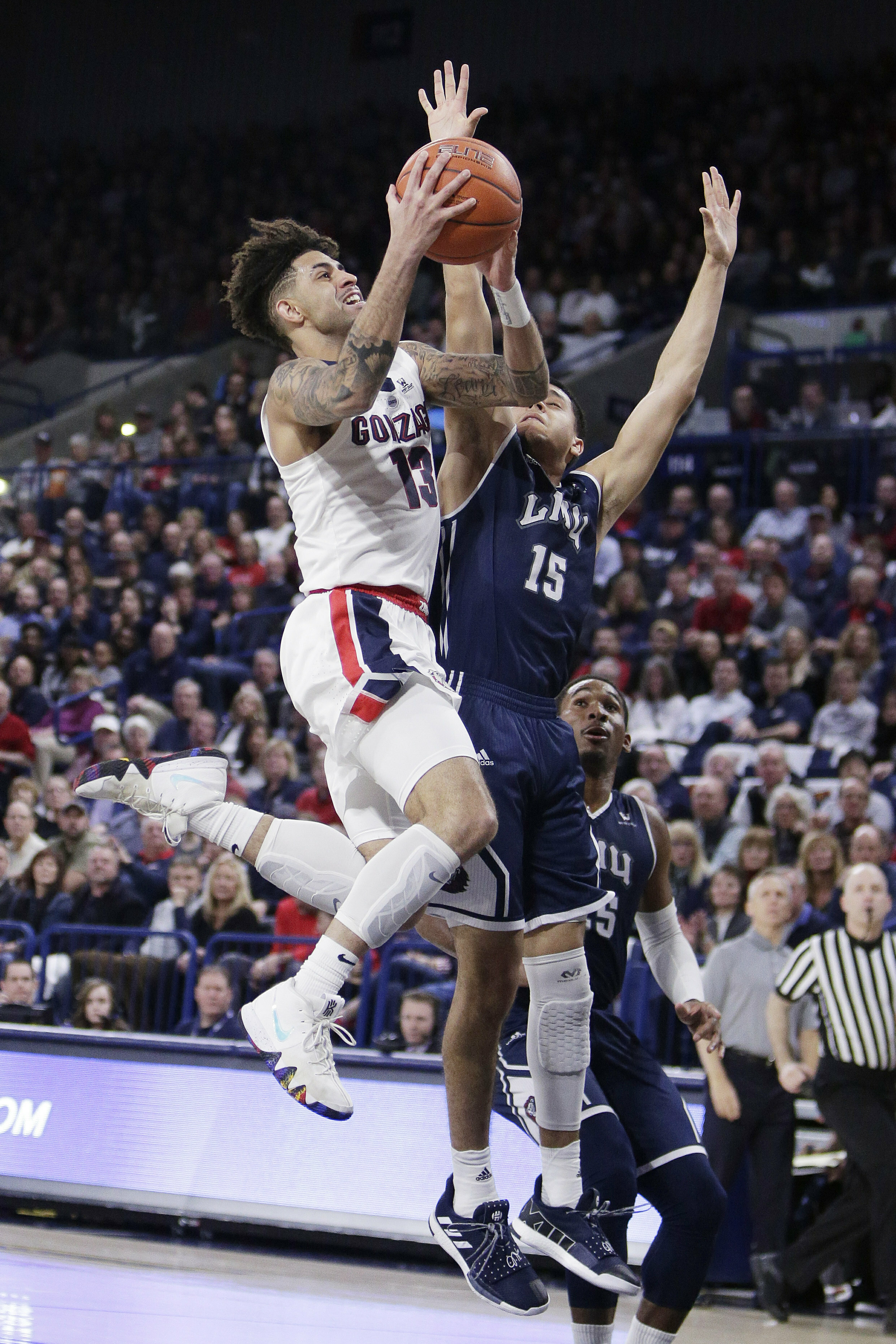 Norvell leads No. 5 Gonzaga over Loyola Marymount 73-55