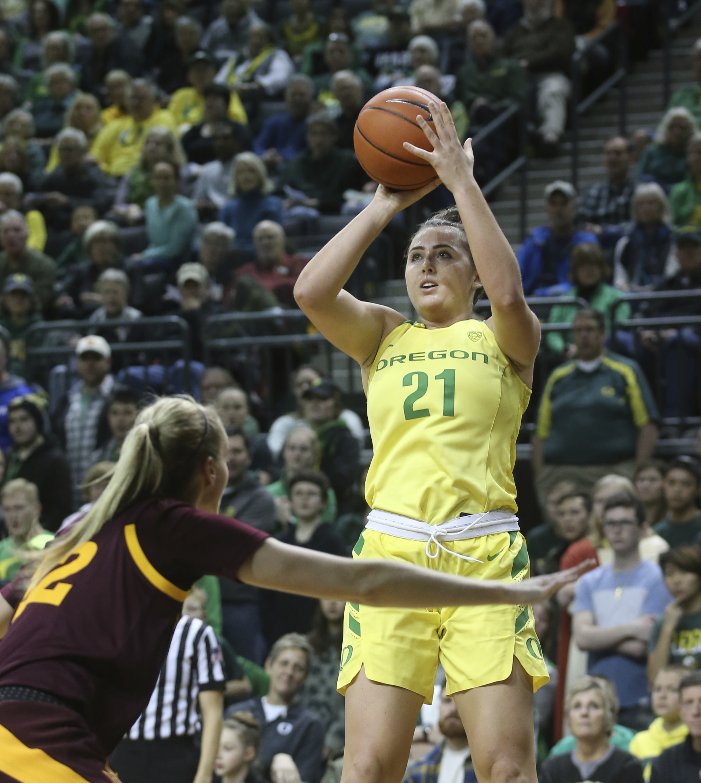 Ionescu scores 31, No. 5 Ducks top No. 19 Sun Devils 77-71