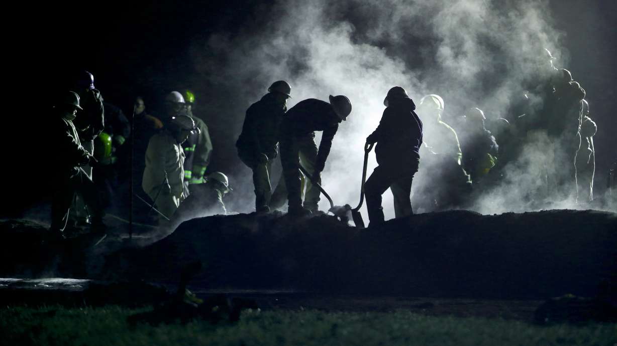 Mexican pipeline explosion kills 73, leaves nightmare of ash