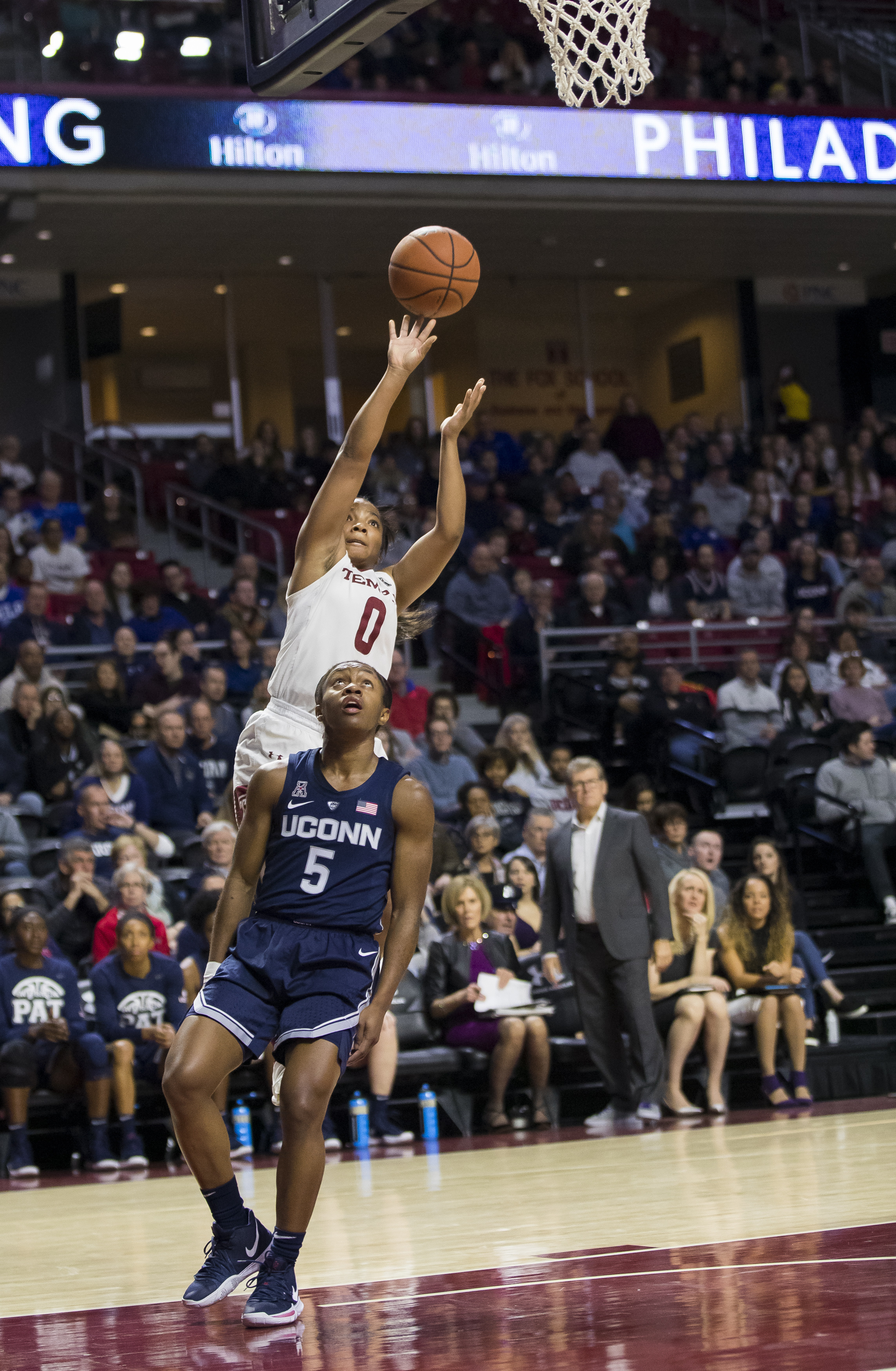 Collier, Dangerfield help No. 2 UConn women top Temple 88-67