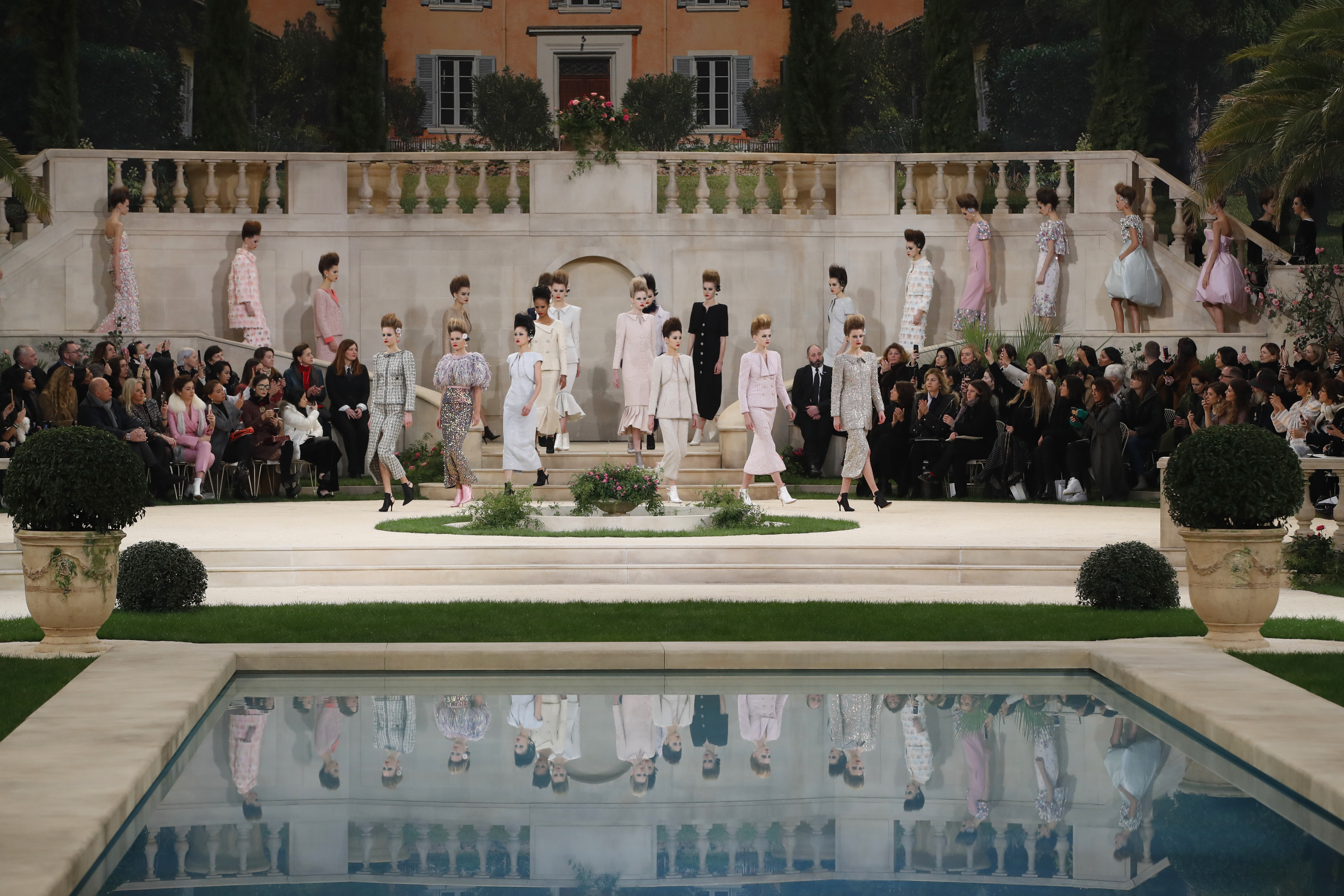 Lagerfeld does not appear at Chanel show due to being tired