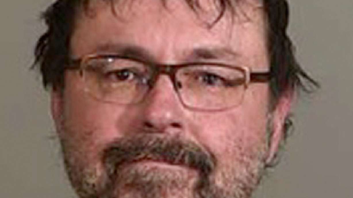 Teacher who fled with student for sex seeks lesser sentence