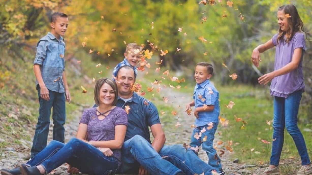 Communities rally behind 2 Utah snowmobilers killed in separate avalanches