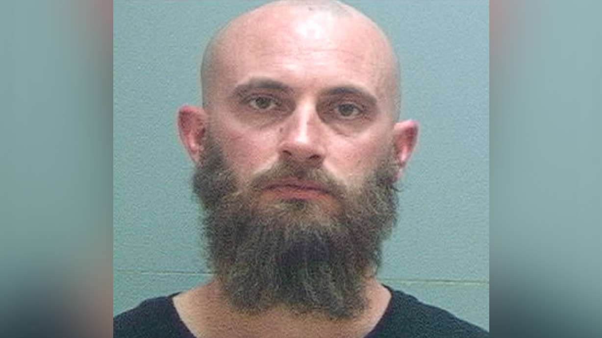 Drunken passenger forces flight to make emergency landing in Utah, police say