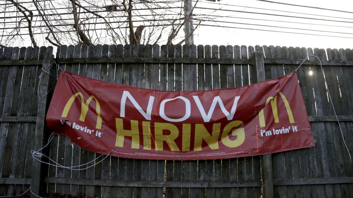 Set against a shaky global picture, US economy looks sturdy