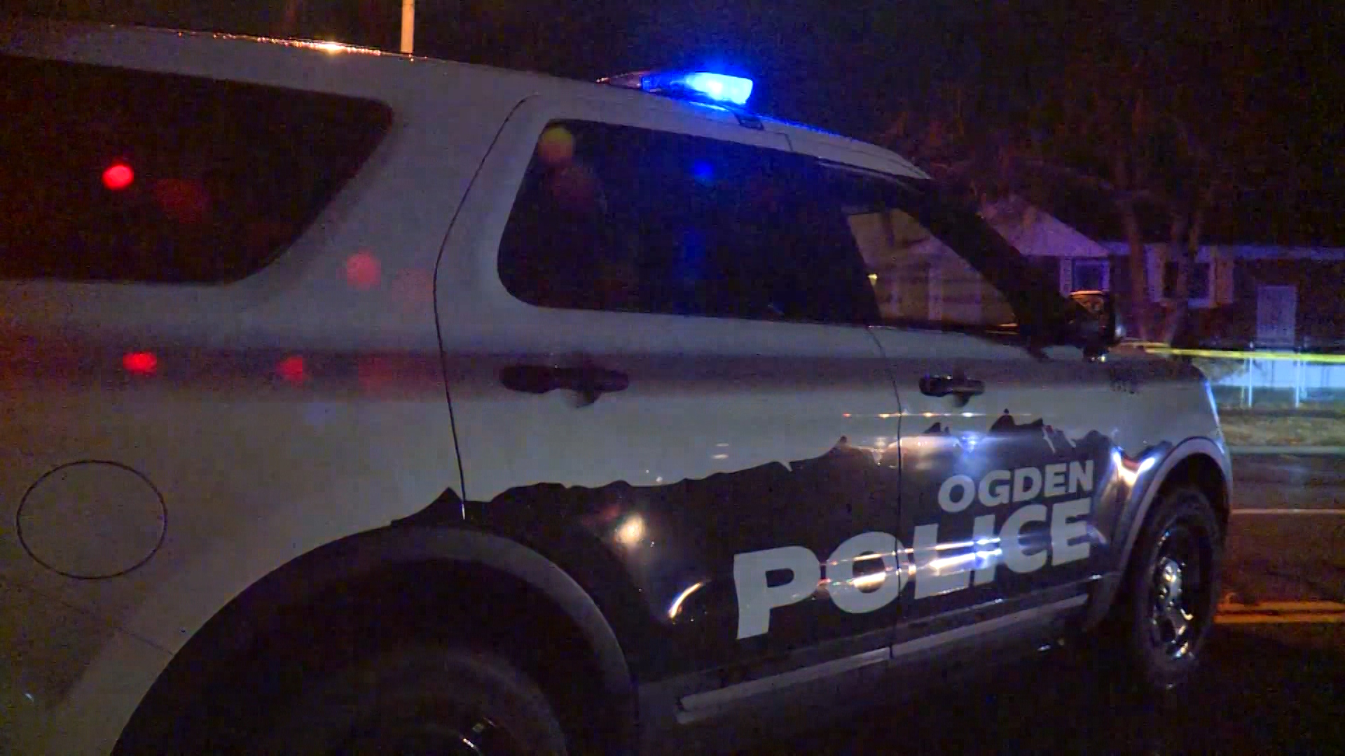 Man leads Ogden police on early morning chase with help from passenger, authorities say