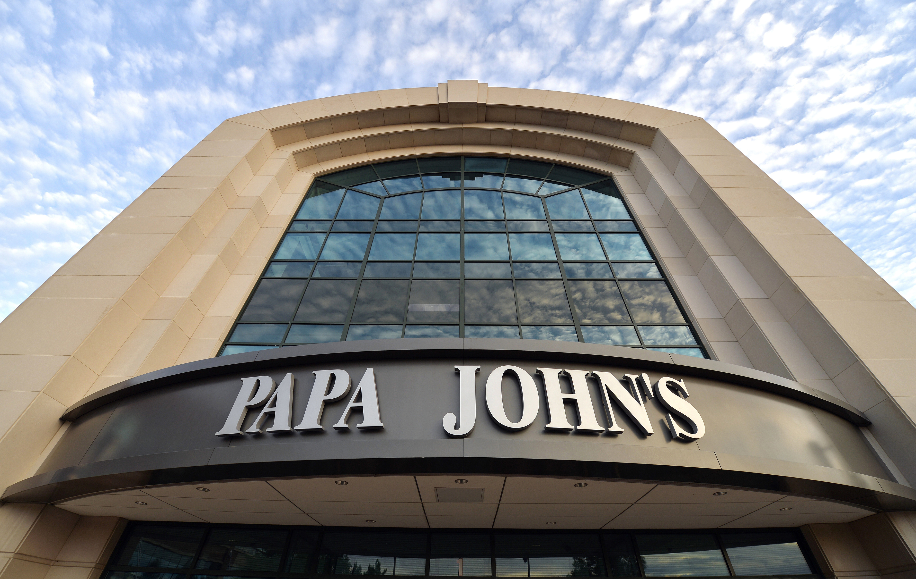 Struggling Papa John's names activist investor as chairman