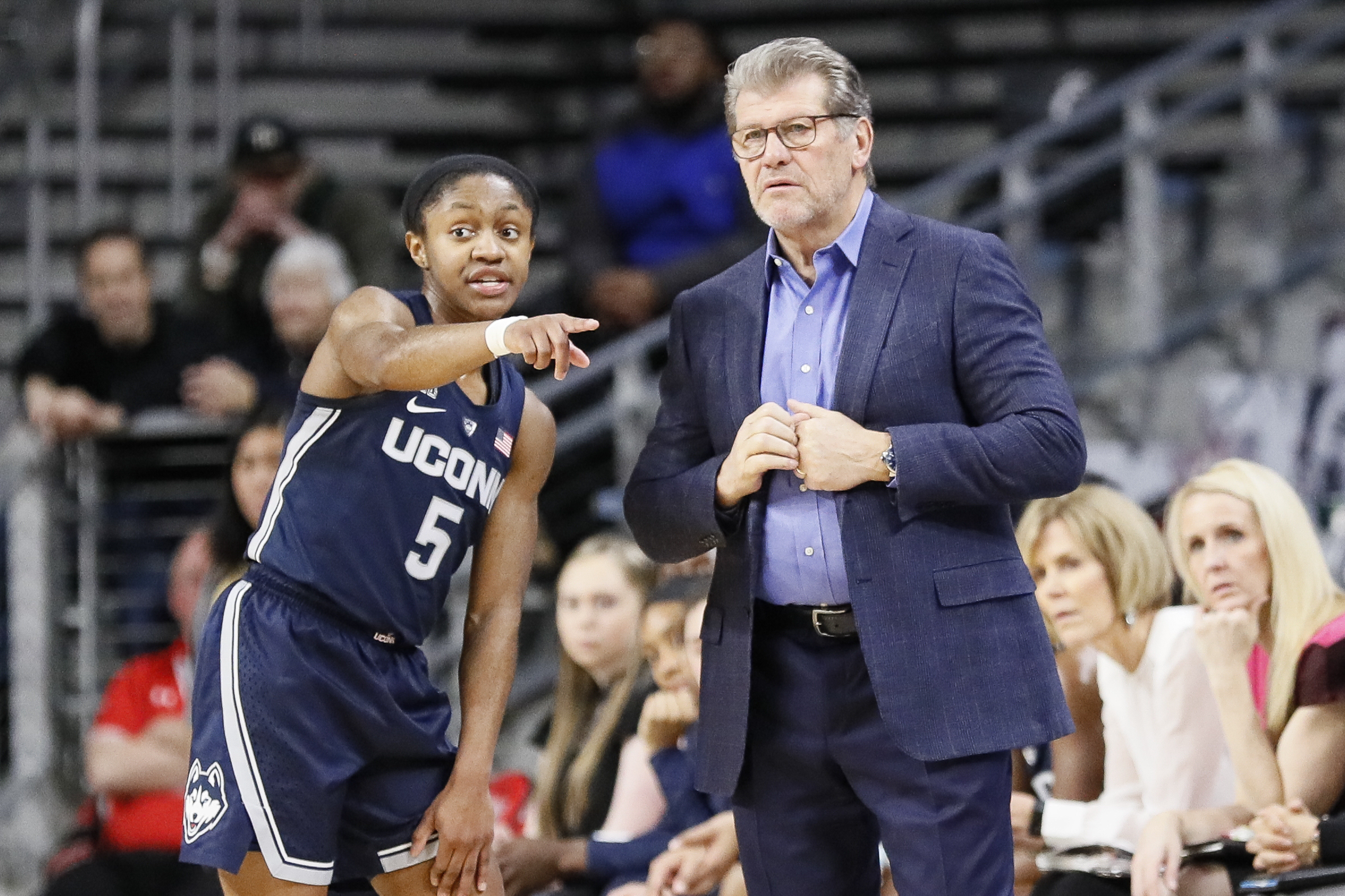UConn falls to 5th in women's AP Top 25; Utah down to 17, BYU slides out
