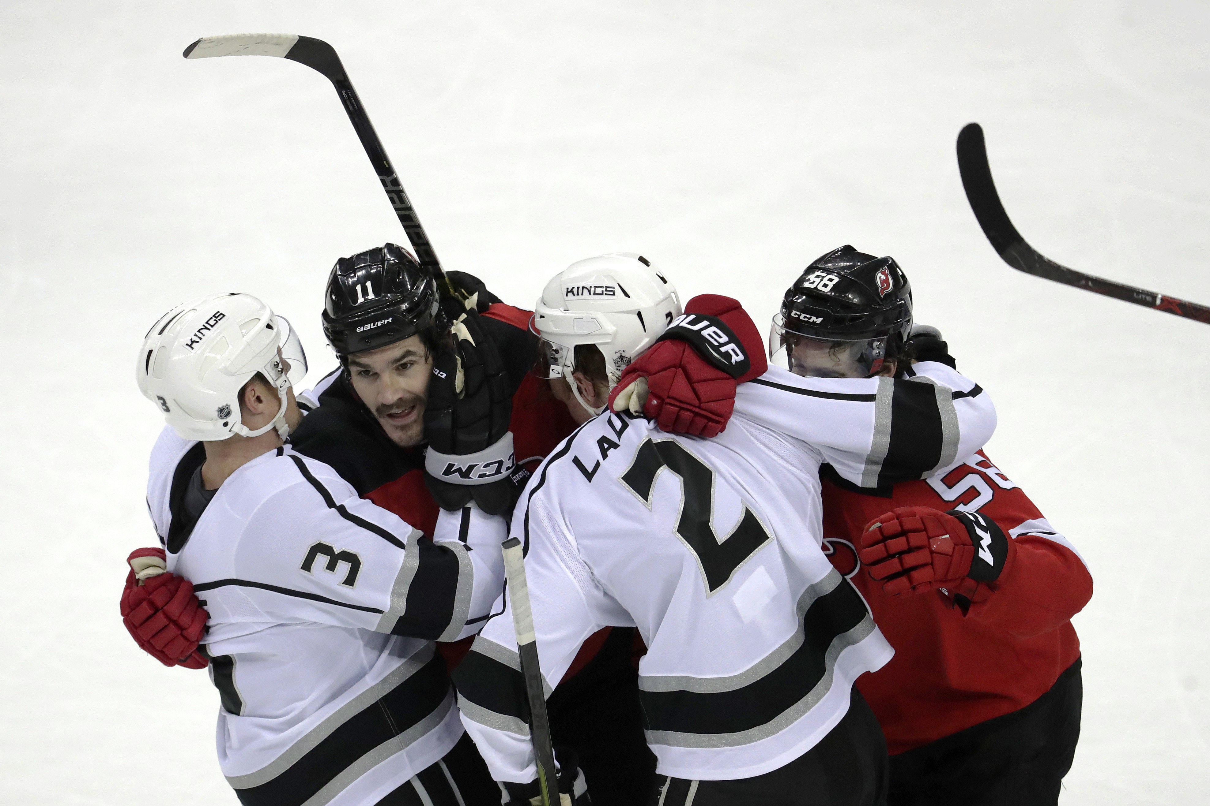 Predators acquire Brian Boyle from Devils for draft pick