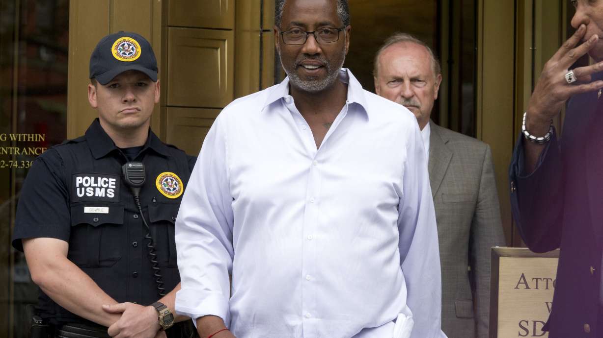 Longtime jail guards' union boss gets prison in graft case