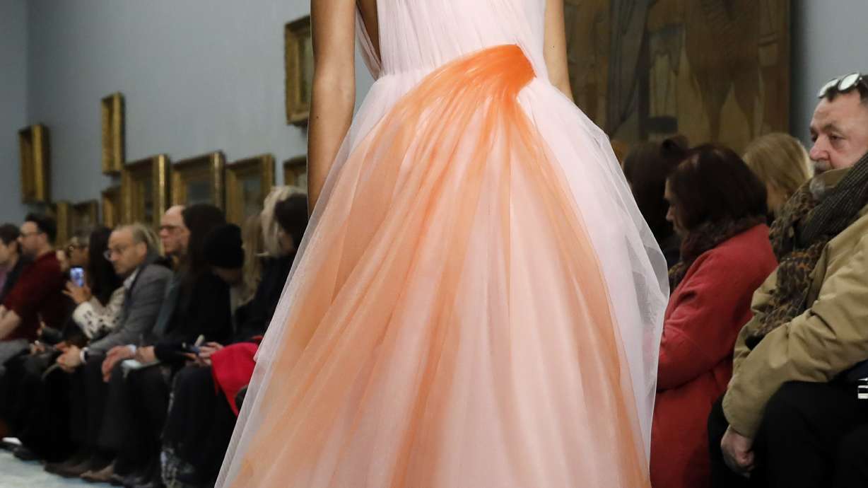 A modern take on the classic white shirt at Carolina Herrera