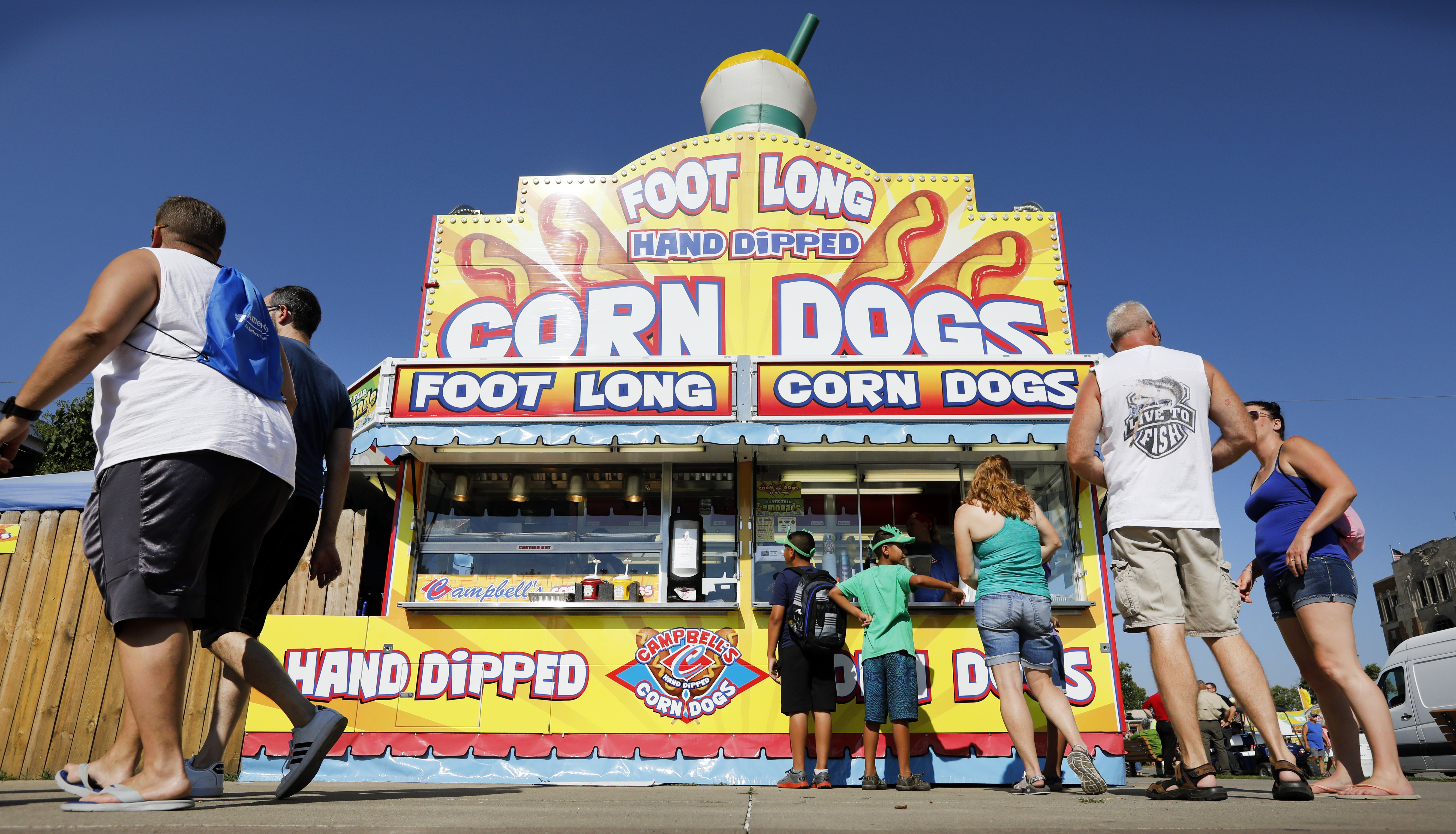 Iowa State Fair vendors ordered to take credit cards by 2020