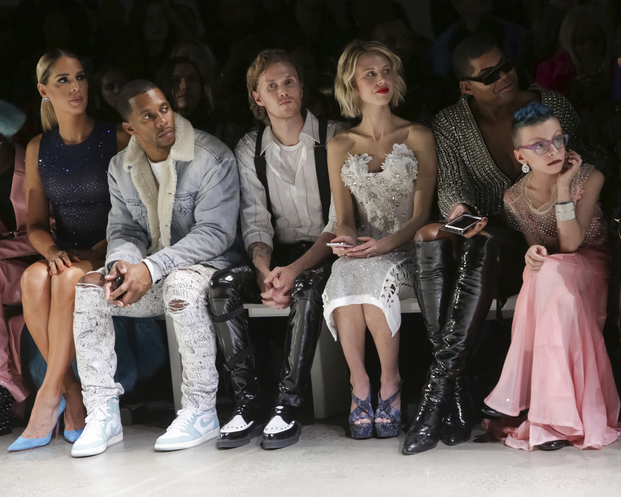 Lil' Kim struts and sings at The Blonds' saucy fashion show