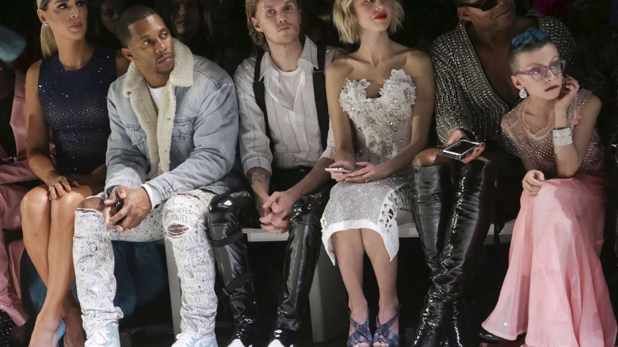 Lil' Kim struts and sings at The Blonds' saucy fashion show