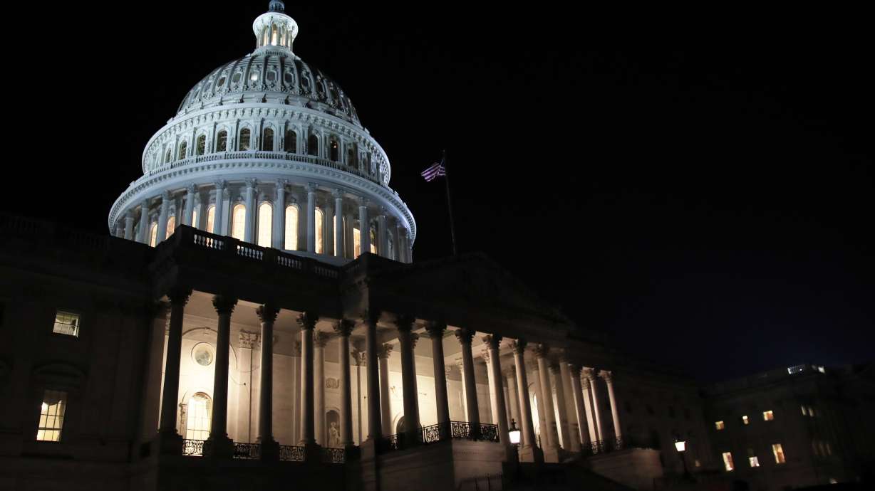 US unemployment claims rise by 4,000 to 239,000