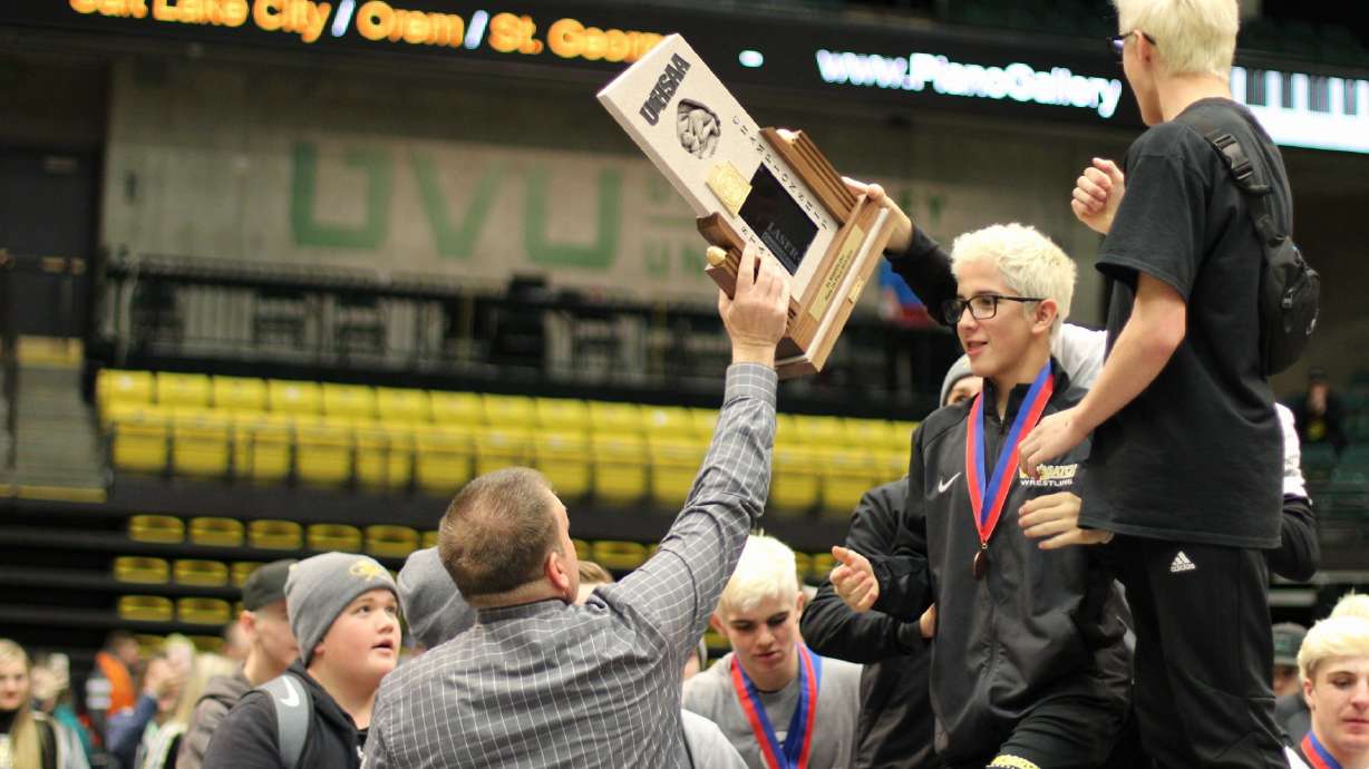 5A state wrestling: 4-timer Kohler, Wasps cruise to 4th title in 5 years
