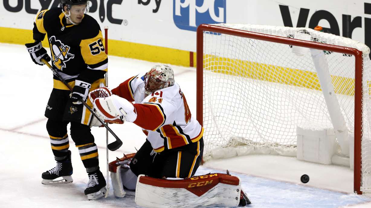 Flames snap 4-game skid, beating Penguins 5-4