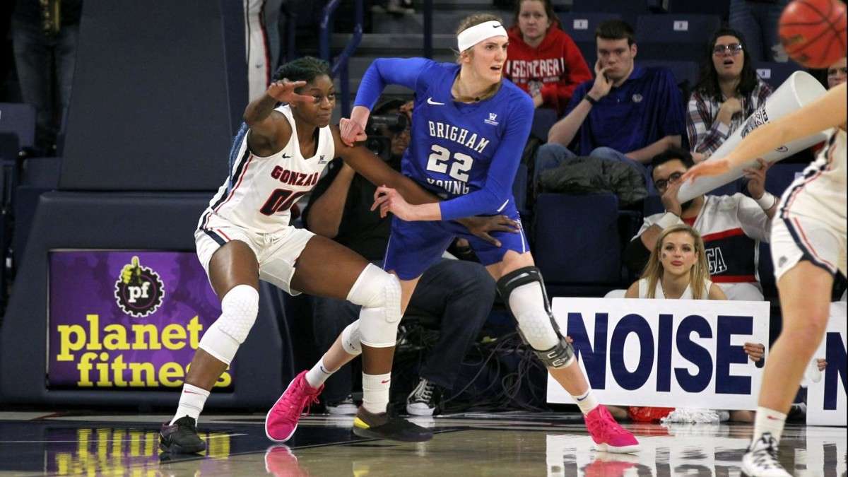 Sara Hamson (right) battles for position in the post against No. 13 Gonzaga. The dual-sport athlete from Pleasant Grove confirmed she will step away from the Cougars' volleyball this fall to focus on basketball. (Courtesy: BYU Photo)