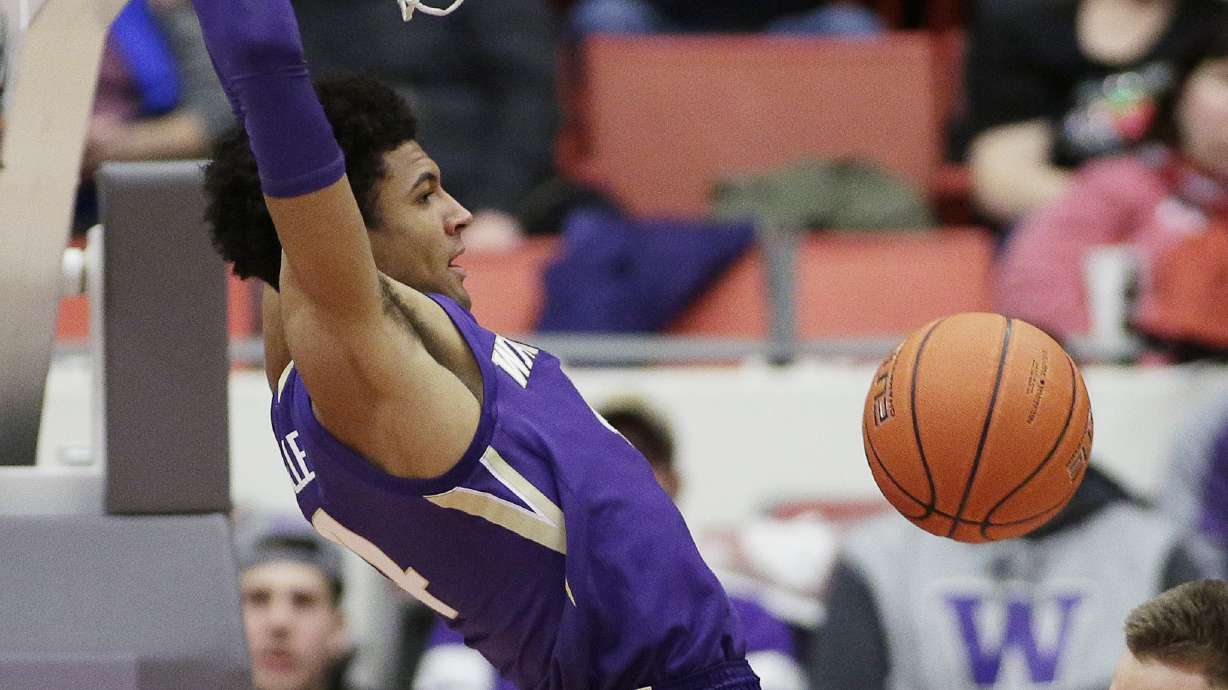 Washington outlasts Washington State 72-70