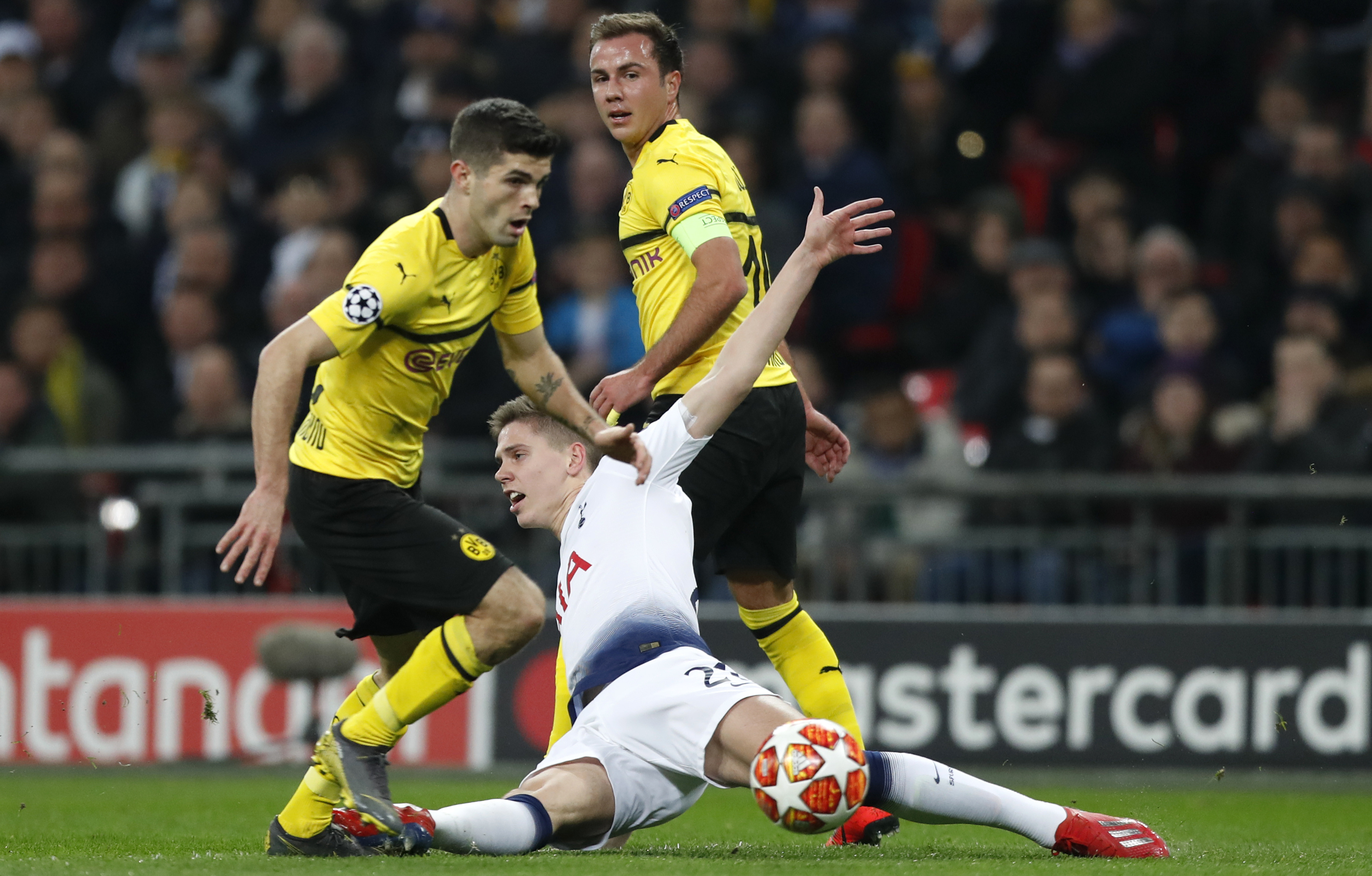 Dortmund's Pulisic out with thigh injury from Tottenham loss