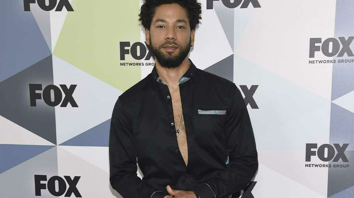 Prosecutors: Smollett paid brothers $3,500 for staged attack