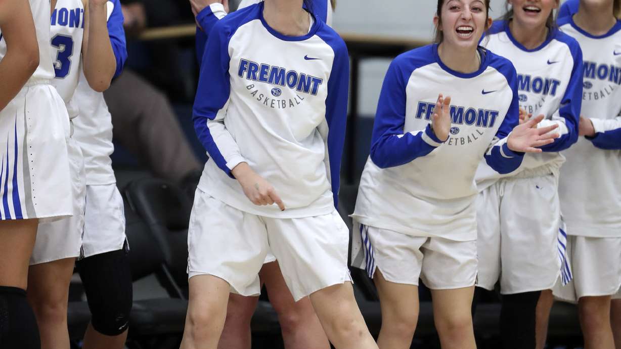 6A girls basketball: Top-ranked Fremont responds to pressure with 56-39 quarterfinal win over Herriman