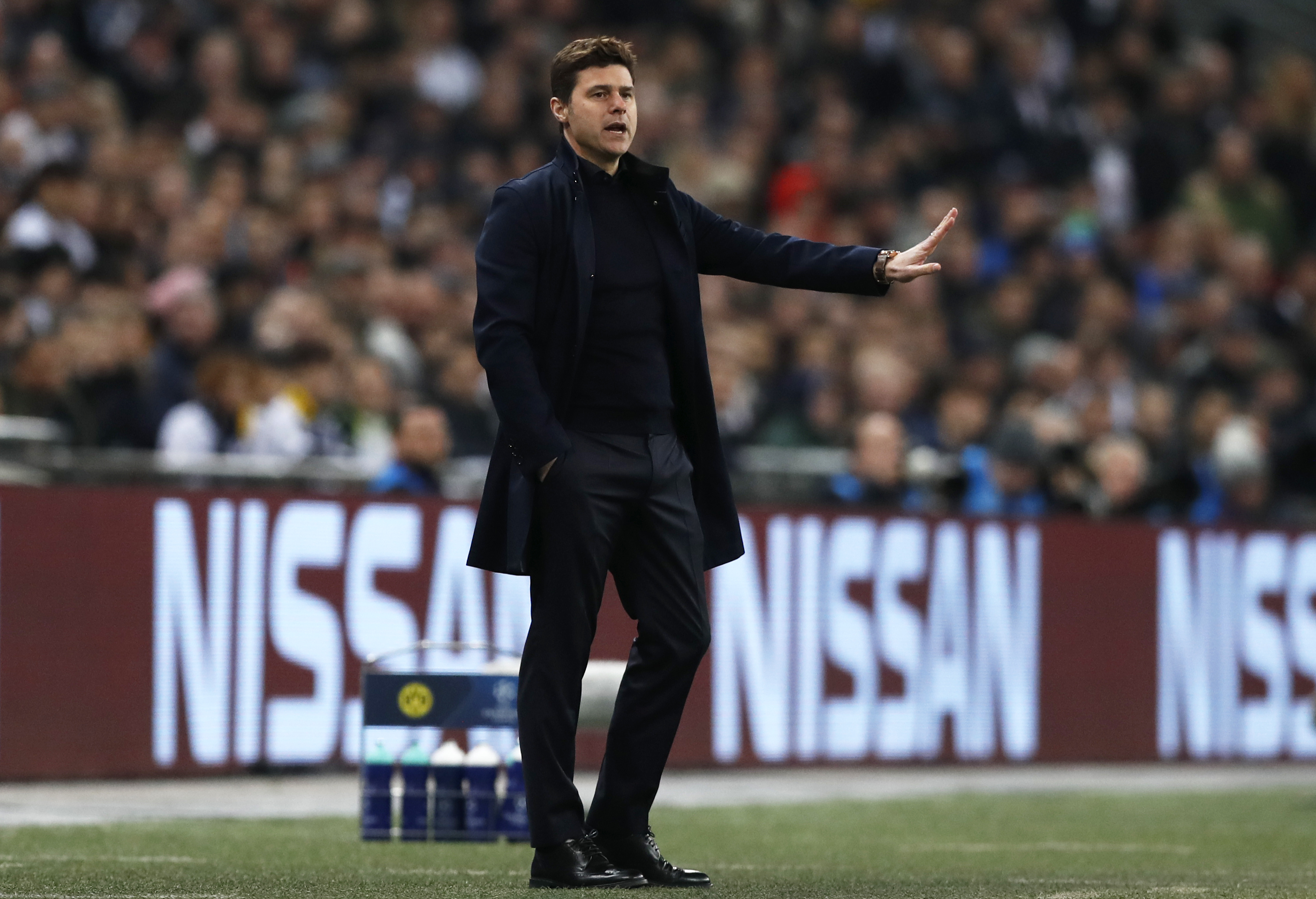 Kane back earlier than expected from injury for Tottenham