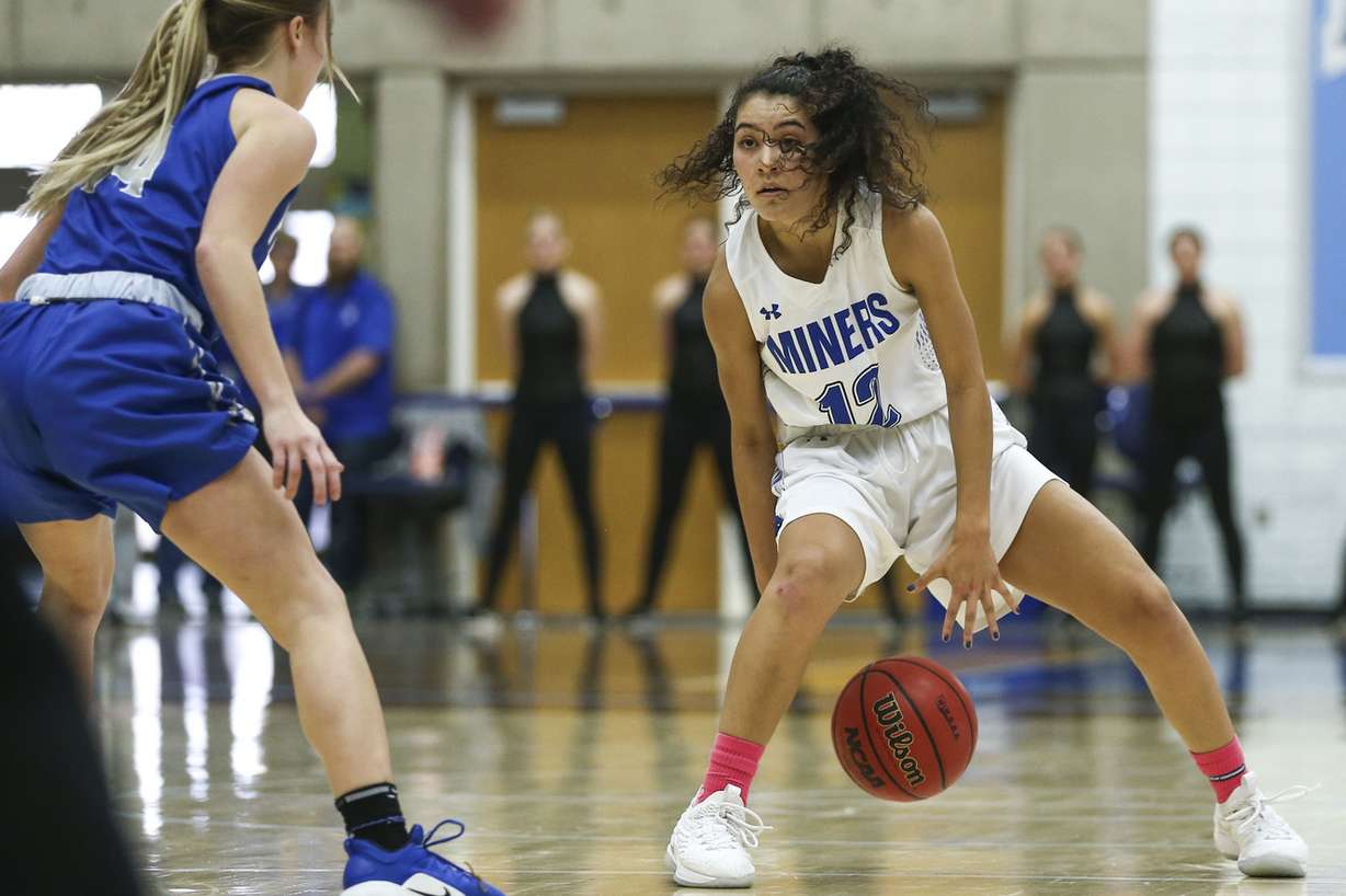 Ameleya Angilau (12) of the Bingham Miners dribbles the ball against the Fremont Silver Wolves during the semifinals of the 6A girls basketball championship at the Lifetime Activities Center in Taylorsville on Friday, Feb. 22, 2019. (Photo: Silas Walker, Deseret News)