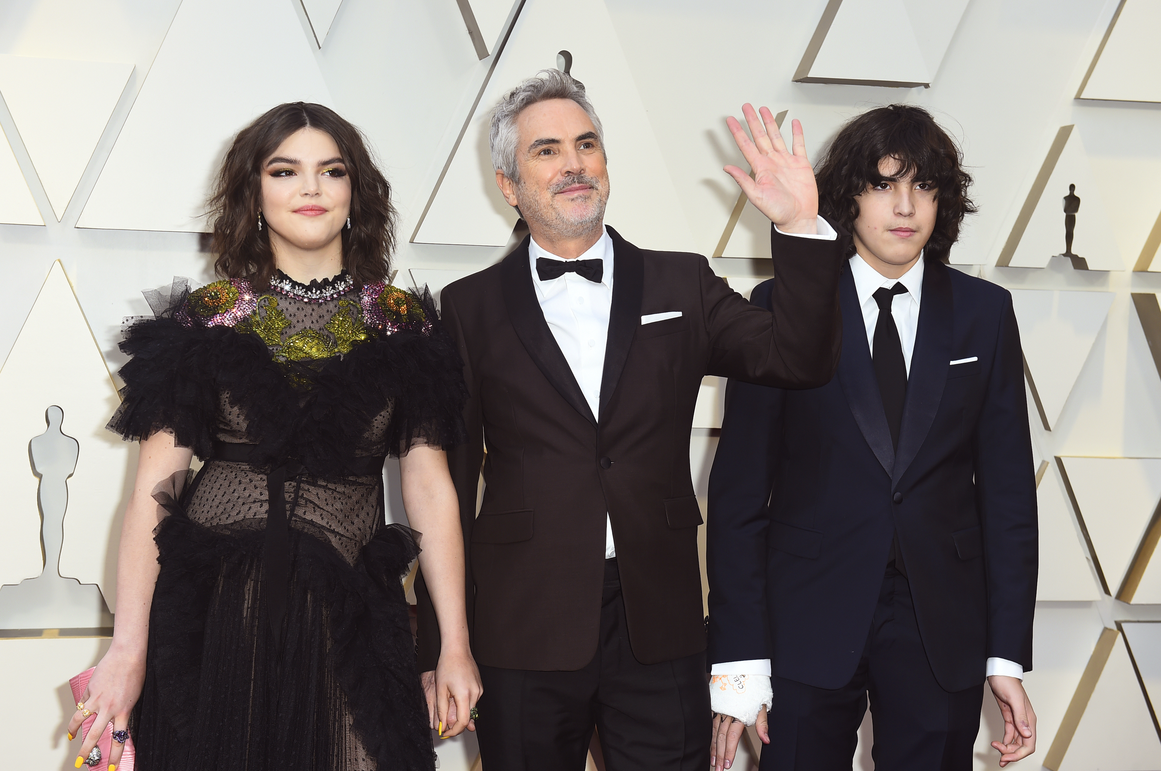 Cuaron's 'Roma' gives Mexico 1st foreign language film Oscar