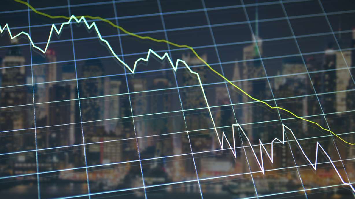 Survey: Half of business economists see recession by 2020