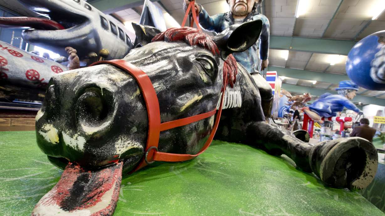 Trump, Merkel, queen all targets for German Carnival floats