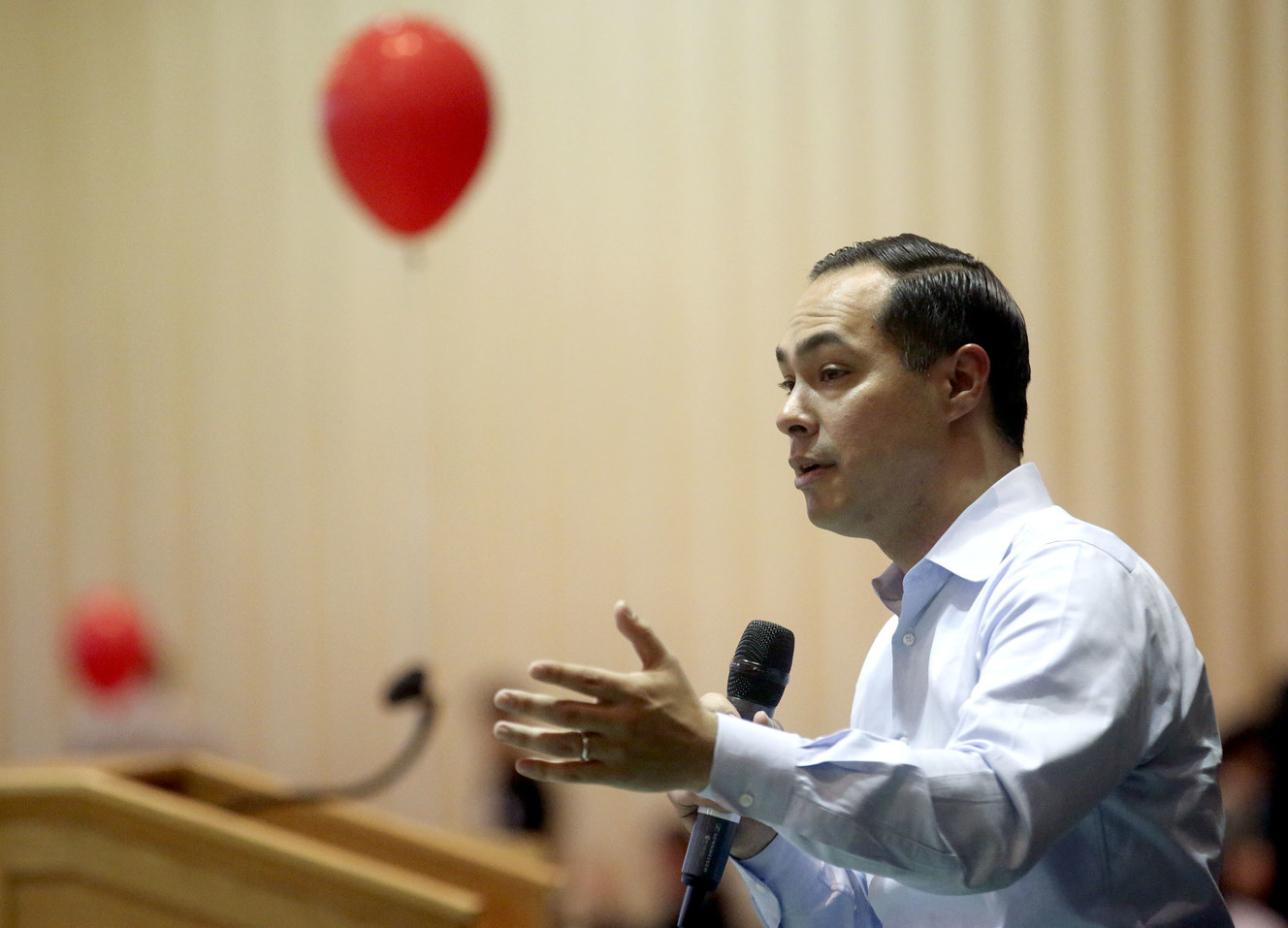'Your voice deserves a place at the table': 2020 presidential candidate Julian Castro speaks to Utah students