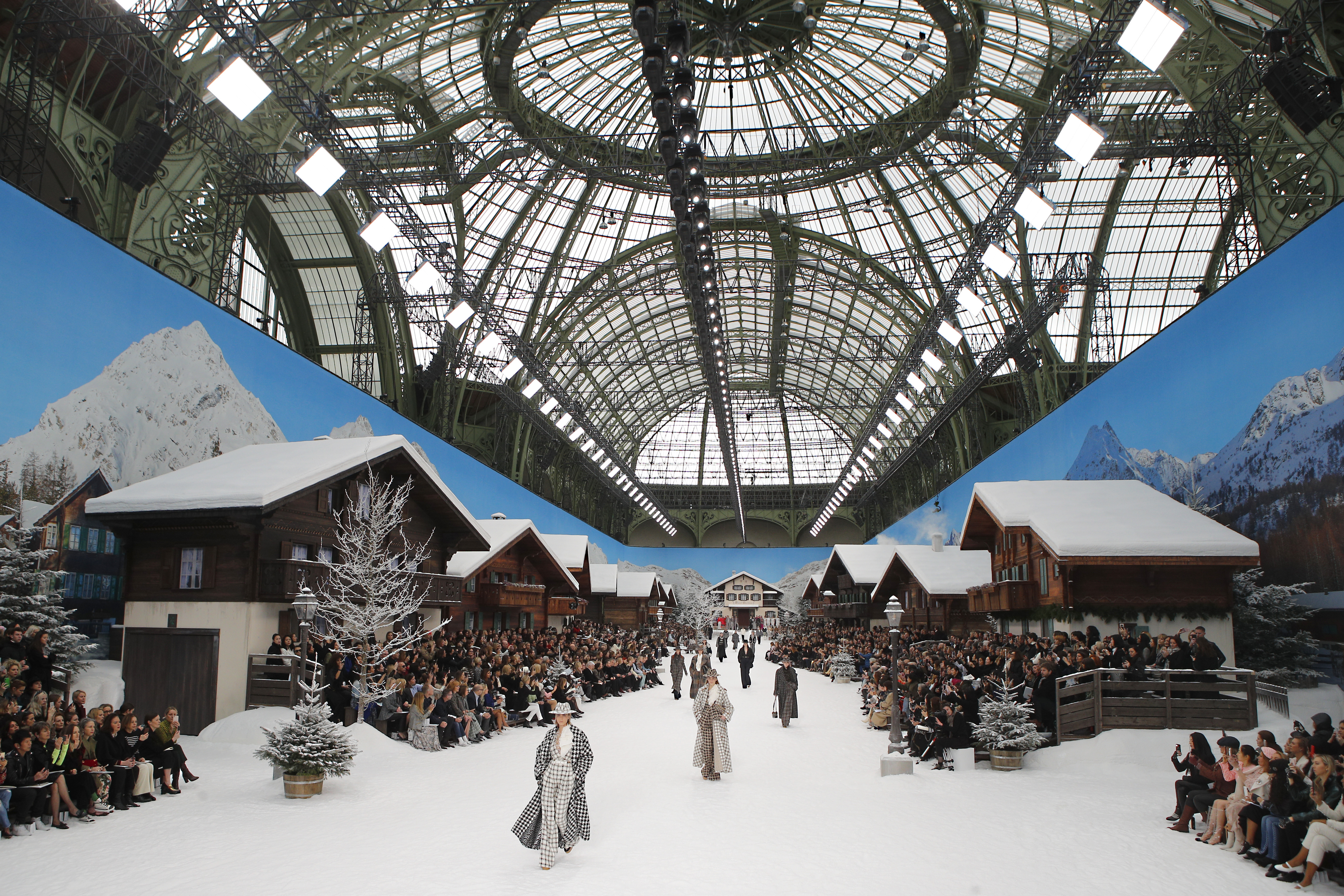 Chanel runway in the sky: VIPs weep at Lagerfeld's last show