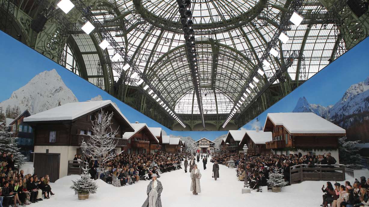 Chanel runway in the sky: VIPs weep at Lagerfeld's last show