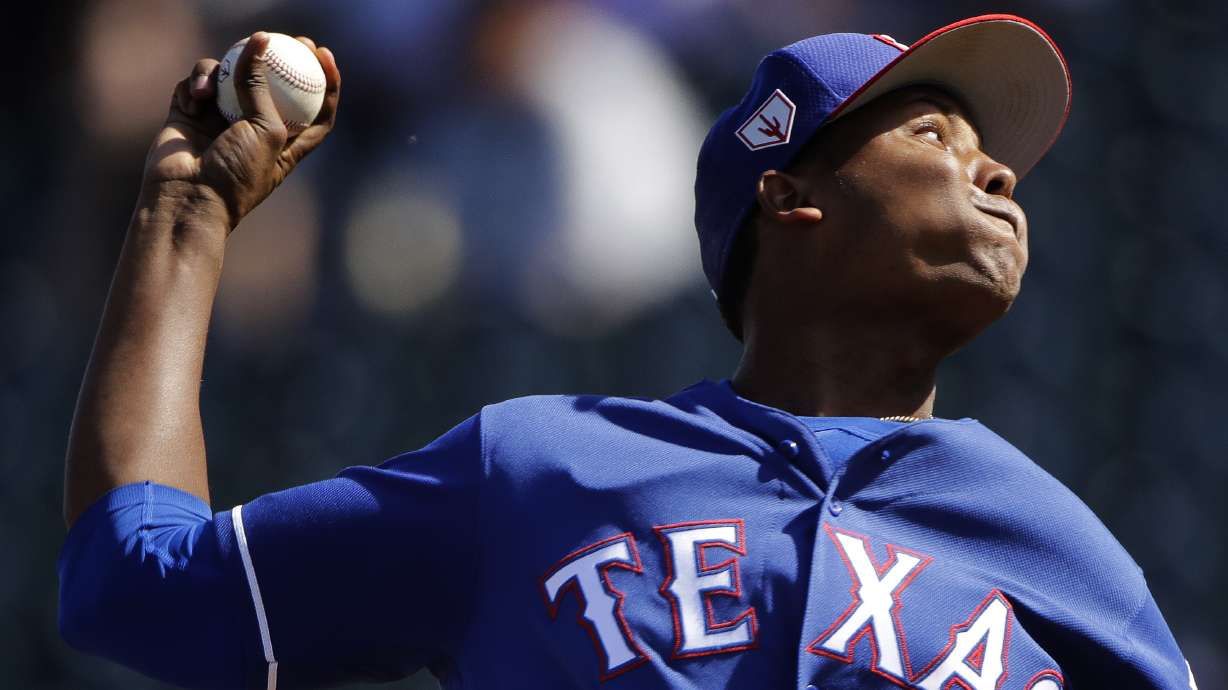 Closer Jose Leclerc, Rangers agree to $14.75M, 4-year deal